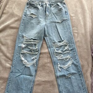 American Eagle size 6 high rise mom jeans